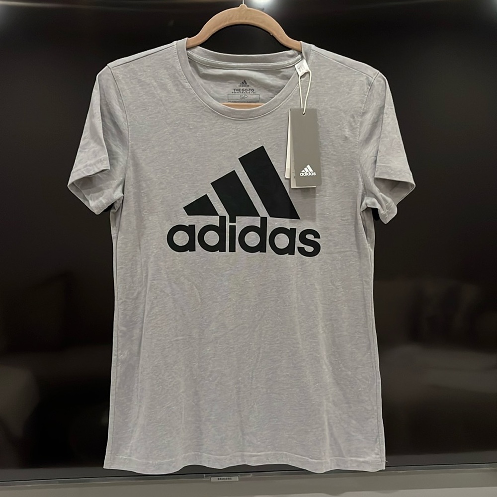 Adidas t-shirt